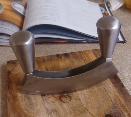 How do you chop herbs?