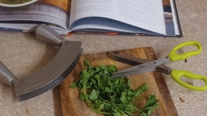 How do you chop herbs?