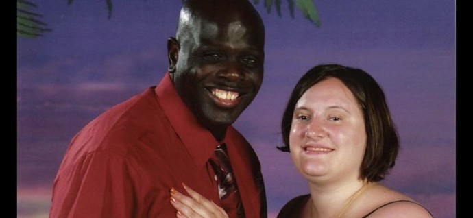 Why was this overweight waitress kept looking at me when there was an African American who was WHY better looking then me?