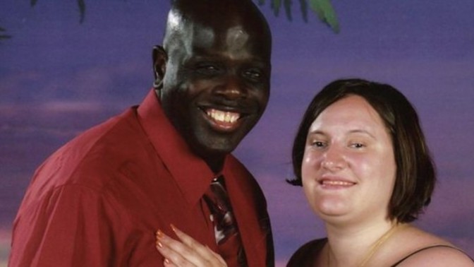 Why was this overweight waitress kept looking at me when there was an African American who was WHY better looking then me?