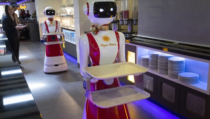 Should all the waitress jobs should be all replaced by self-serving robots?