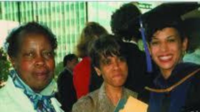 Did Kamala get a bleach job?