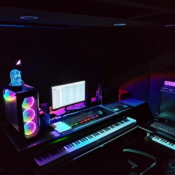 What kind of decorations or items do you have on your desk?