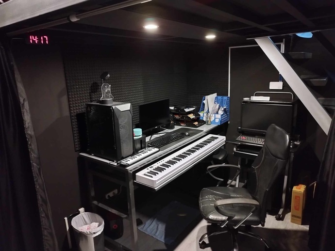 What kind of decorations or items do you have on your desk?