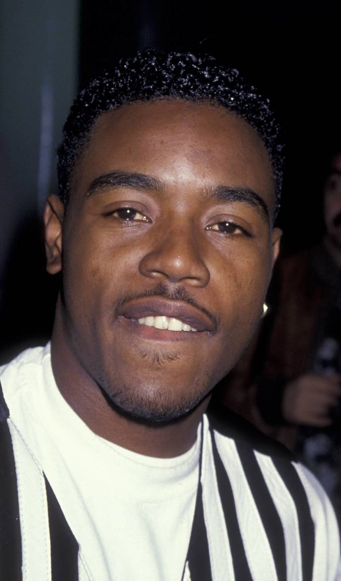 What hairstyle did Caine (Tyrin Turner) have in the movie Menace II Society? Is it a Jheri fade or is it a natural haircut? If so, what is it called?