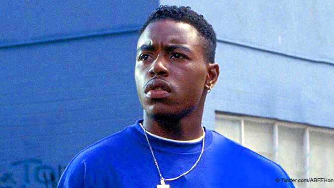 Girls, do you like guys who has a classic 90s look with the face with curls on top and shaved to the sides?