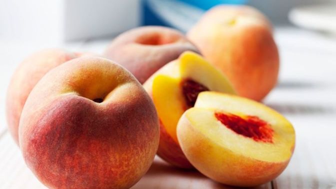 Peaches vs Bananas. Which fruit do you like better?