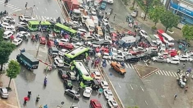 What would you do if you lived in a city with traffic conditions like this?