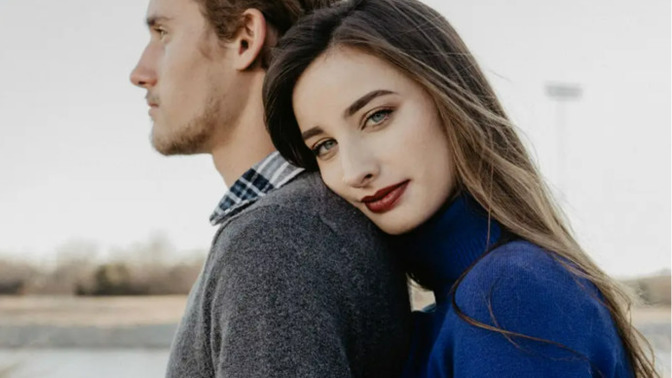 How do you know if there's chemistry between two people?