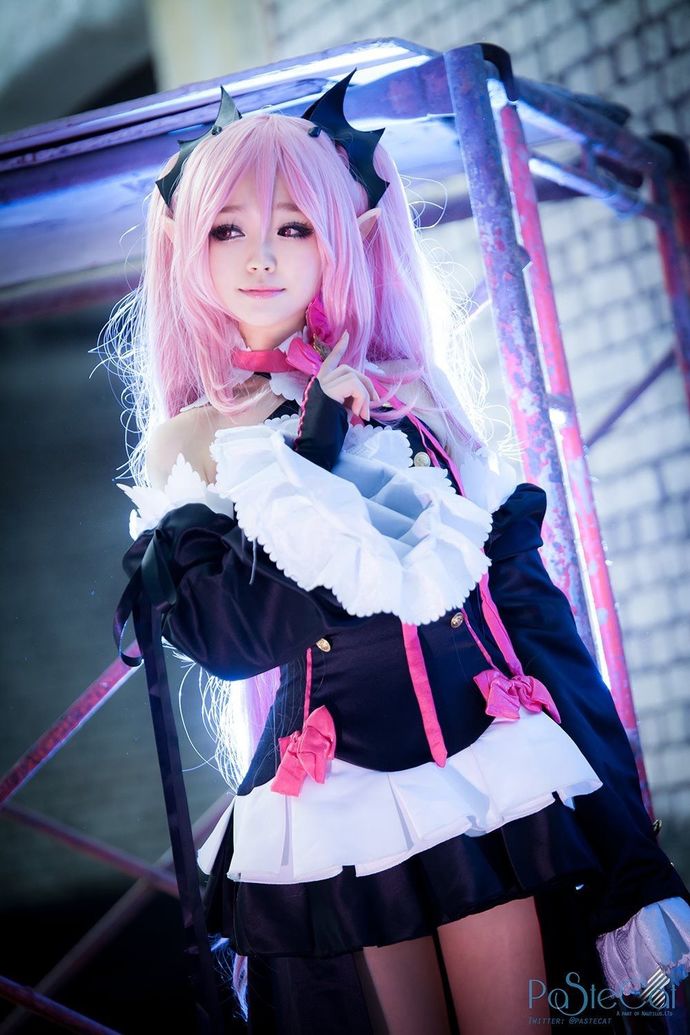 Would you date someone who's into cosplay?