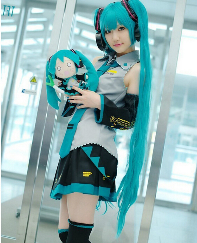 Would you date someone who's into cosplay?