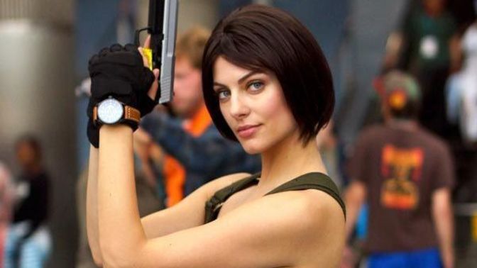 Would you date someone who's into cosplay?