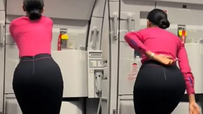 Guys, What thought comes in your mind when you this Airhostess from her back 😀😀?