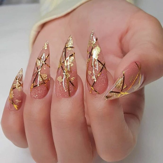Do men care if woman has her nails done or men prefer women with natural nails?