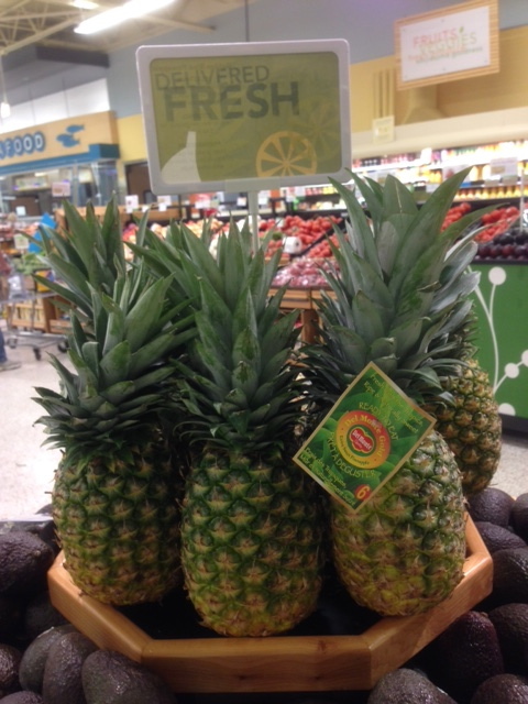 Pineapple vs Mango. Which fruit do you like more ?