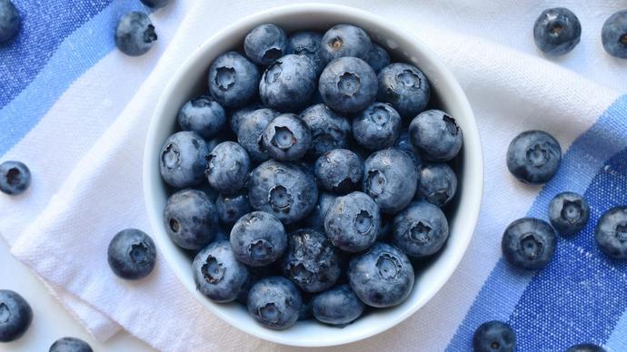 Strawberries vs blueberries. Which fruit do you like more ?