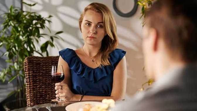 What are your biggest pet peeves while on a date?
