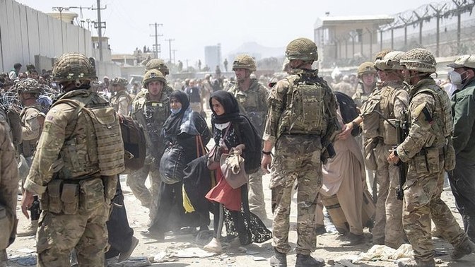 Should Presidents pay their respects to the veterans killed and wounded in the Afghan pullout?