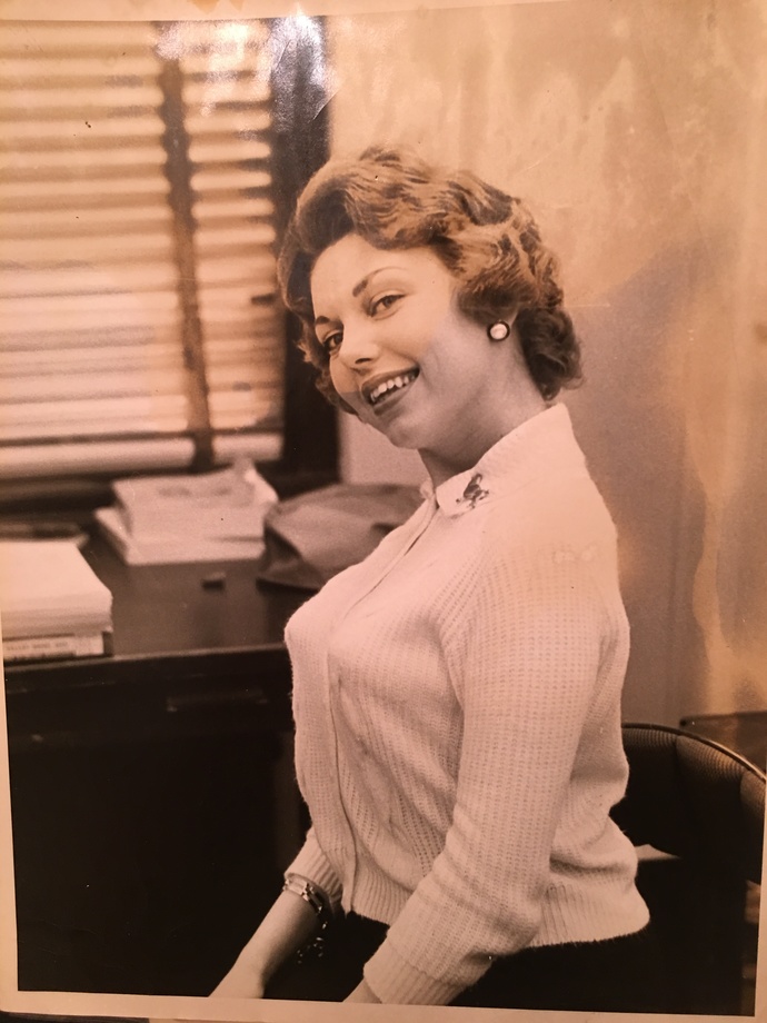 Is your mom beautiful, ugly, or just average?