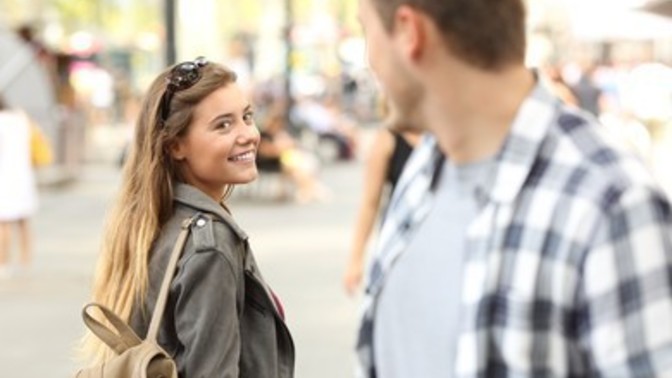 Whats the best way to approach somone familiar for the first time?