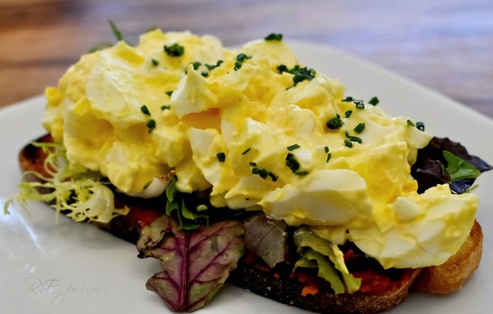 How do you eat your egg?