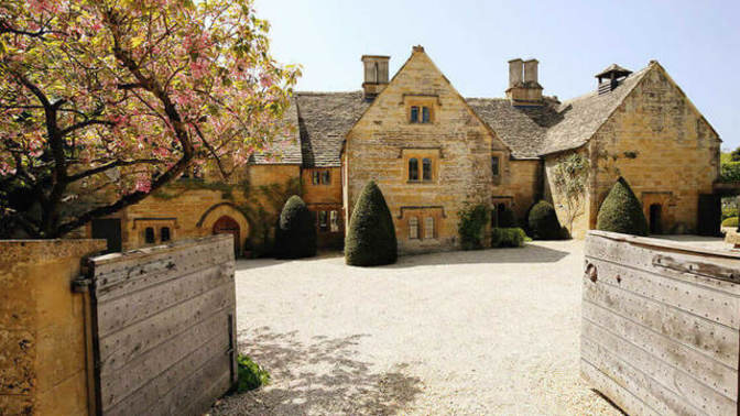 How is it like growing up in a big house or mansion?