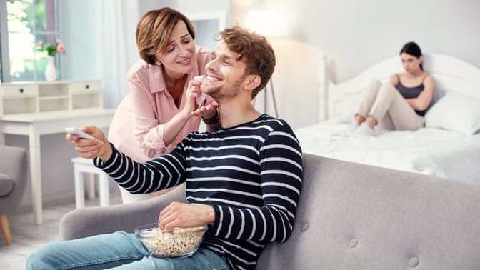 Would you date with a mommy’s boy?