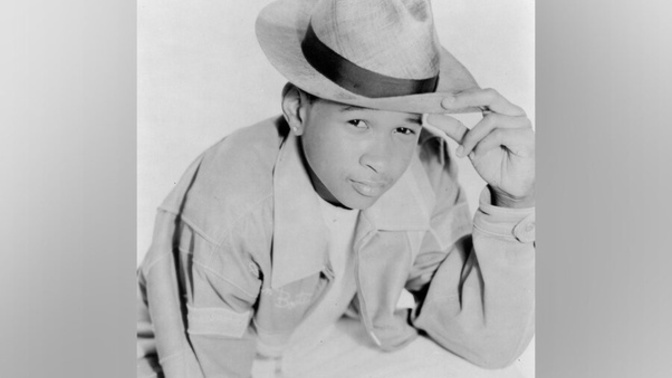 For those who were there, who remembers Usher Raymond first broke out on the music scene in the 90s when he was a teenager/young adult?