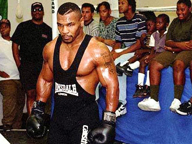 Ladies, do you find mid 90s out of Prison Mike Tyson with facial hair and body sexy here?
