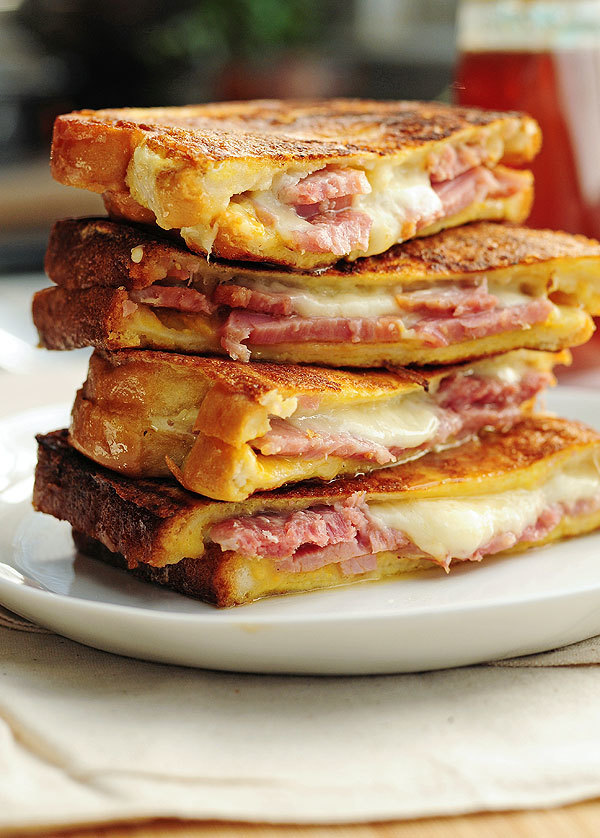 Which of these sandwiches are you ordering?