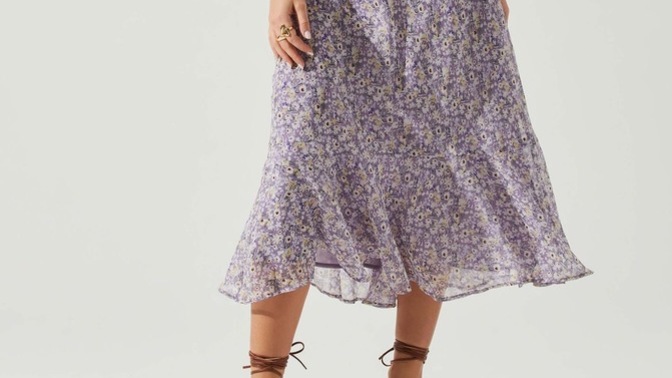 Do midi dresses with thin fabric look good?