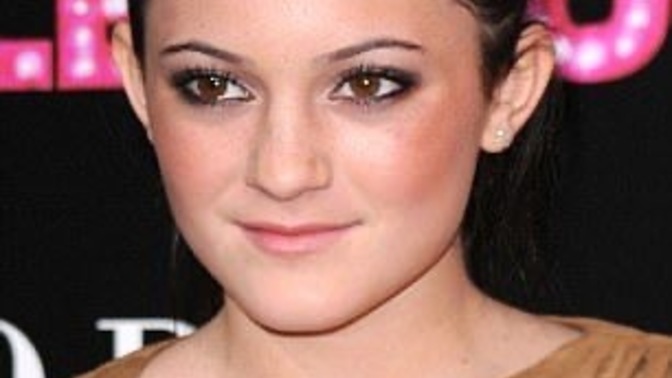 Are thin lips unattractive?
