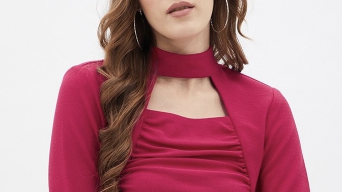 Do you like garments with choker neck designs?