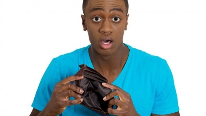 Would date a man who only makes $25/hour?