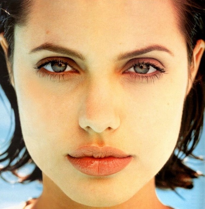 Why are only women told that we age? Why are the youth and good looks of men considered relatively useless?