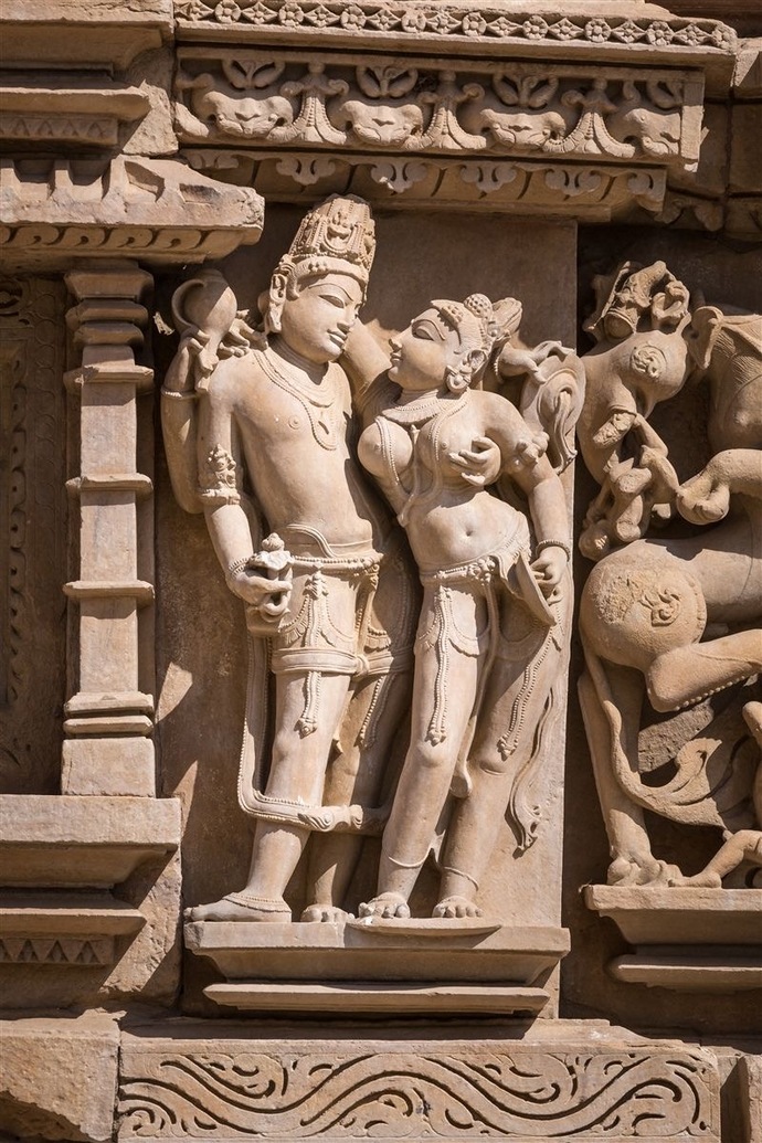 Khajuraho sculptures depicting Apsaras/celestial nymphs 