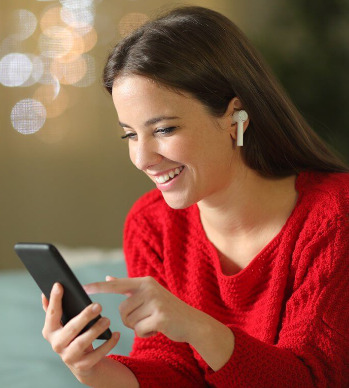 Which EAR do you hold your SMARTPHONE to?