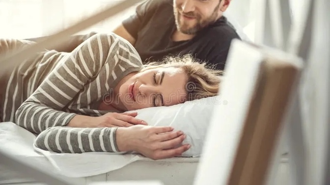 When a guy/girl tells you “you’re cute” while you’re asleep. What does it mean?