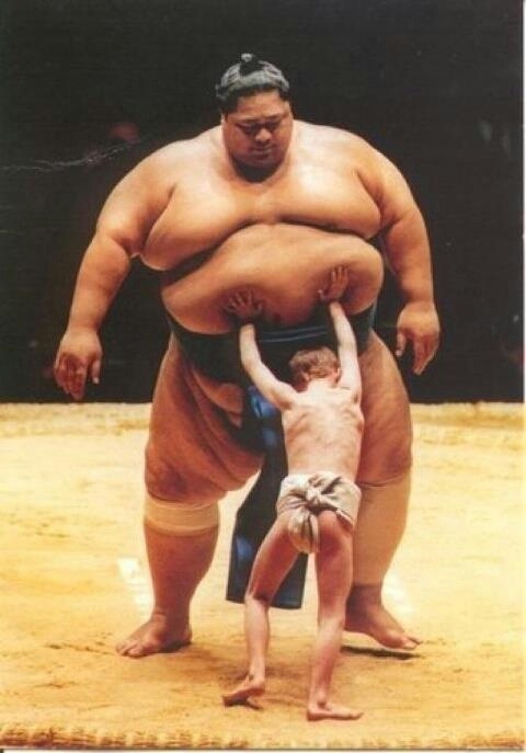 What weight is necessary for a Sumo wrestler to be invincible?