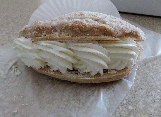 Which of these classic whipped cream cakes do you like?