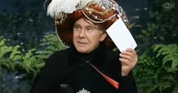 Who wants Johnny Carson back on the Tonight Show?
