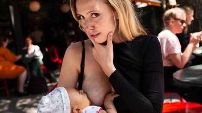 Who is looking more happy? Child or Mom?