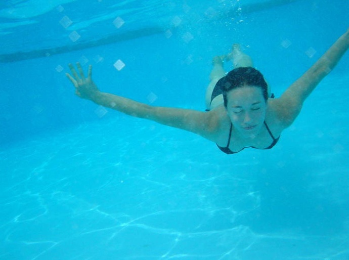 Do you know how to swim? If so is it a sport you enjoy?