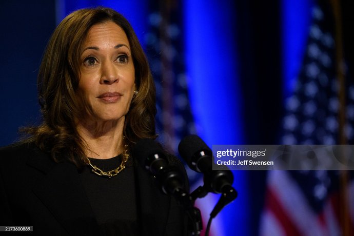 Do highly respected people all dislike Kamala Harris?