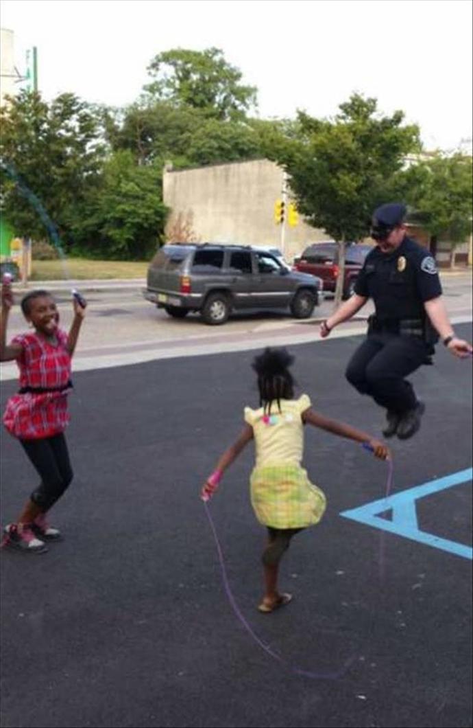 Should cops be more like Social Workers?