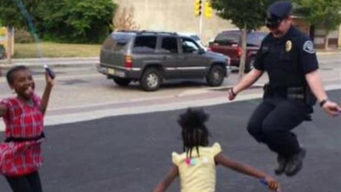 Should cops be more like Social Workers?