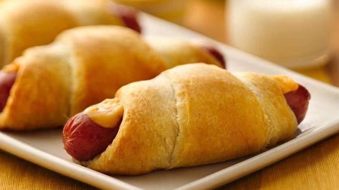 crescent dogs