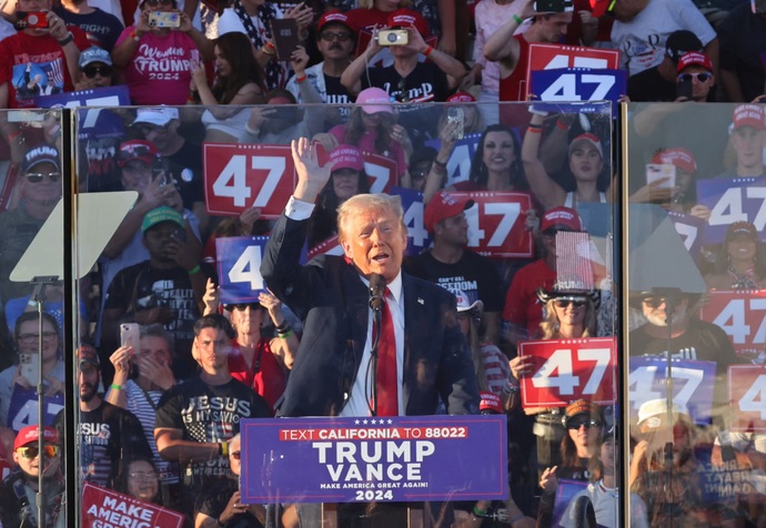 Trump endorses a woman getting hit after she disrupts his rally — Hey all you MAGA republicans, what happened to Trump being the PROTECTOR OF WOMEN?