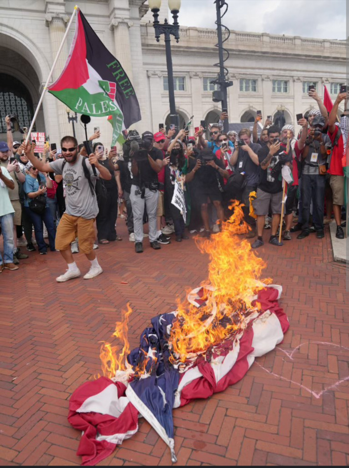 Why do supporters of Israel waive the American flag while supporters of Palestinians burn the American flag?