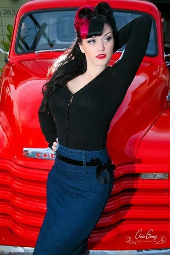 Which vintage Americana outfit do you find the prettiest?